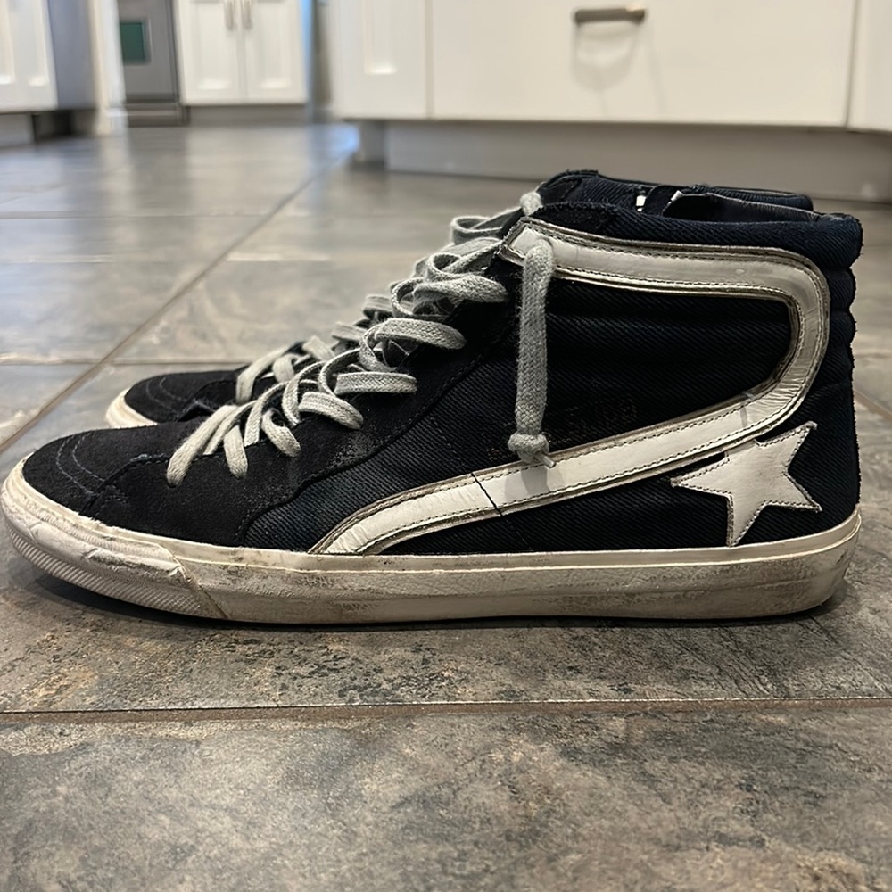 Men’s high top navy Golden Goose size 43 (10.5)